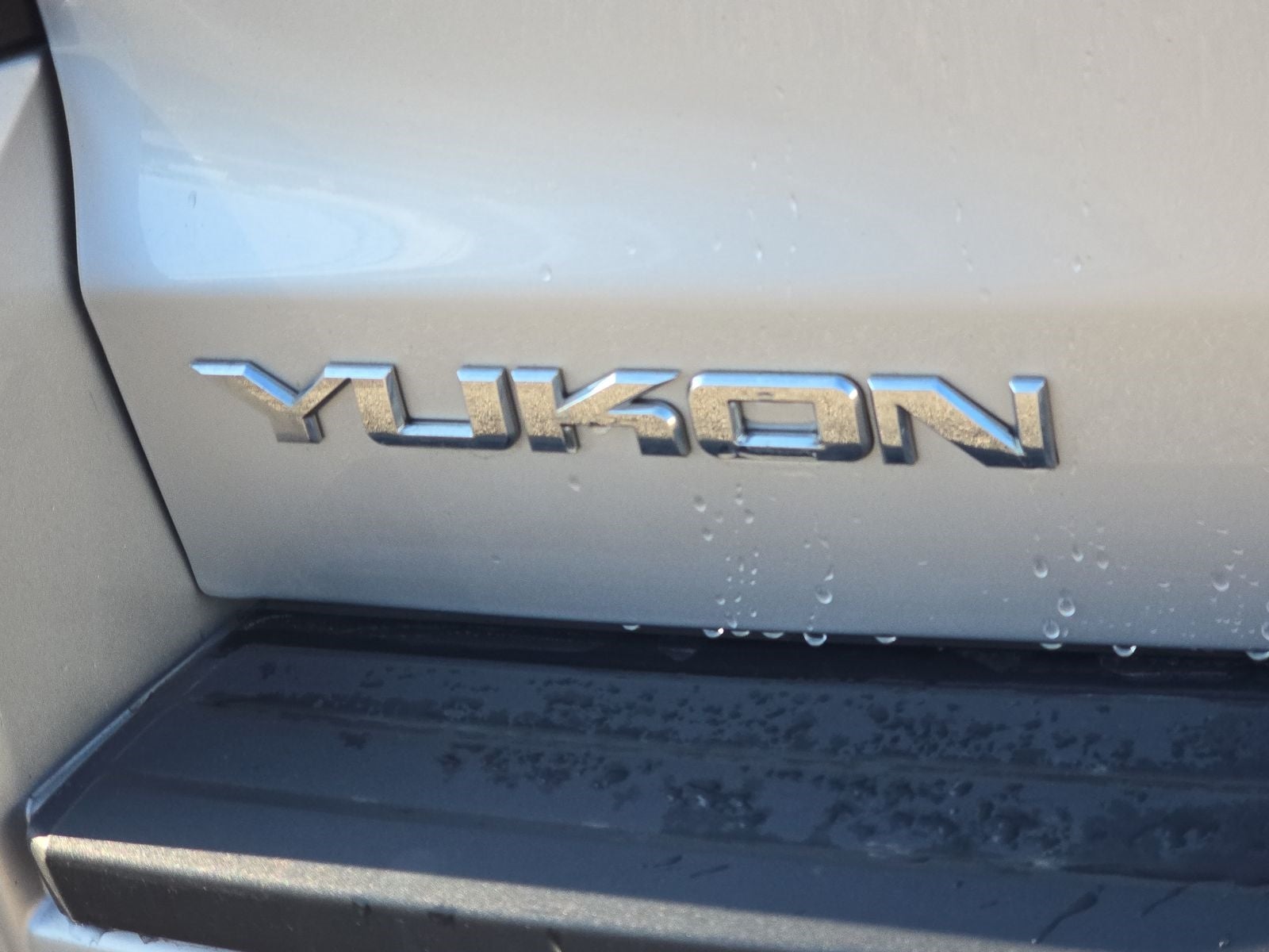 2020 GMC Yukon SLE